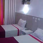 Pensao Estacao 3* Lisbon