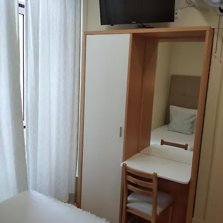 펜상 에스타카오 센트럴 게스트하우스