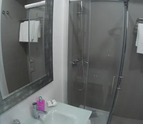 Guest house Pensao Estacao 3*