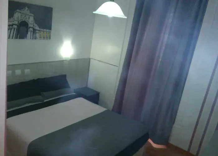 Pensao Estacao 3* Lisbon